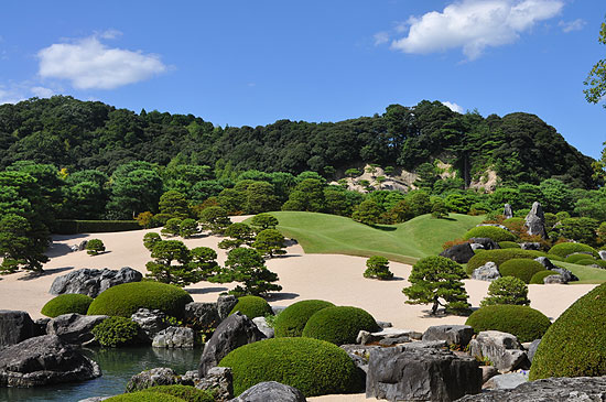 足立美術館の庭園